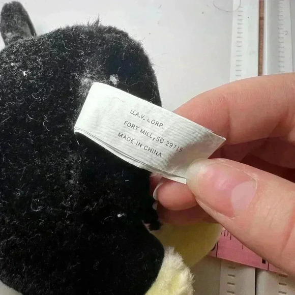 Sugar Loaf Penguin With Top Hat Plush 1997 13” - Picture 4 of 6